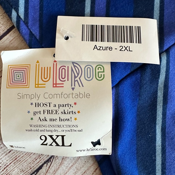 NWT LulaRoe Azure Skirt 2XL Blue Stripes - Picture 3 of 3